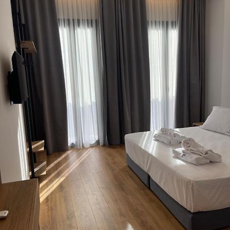 Dia Mare Deluxe Aparthotel Vlorë Exteriör bild