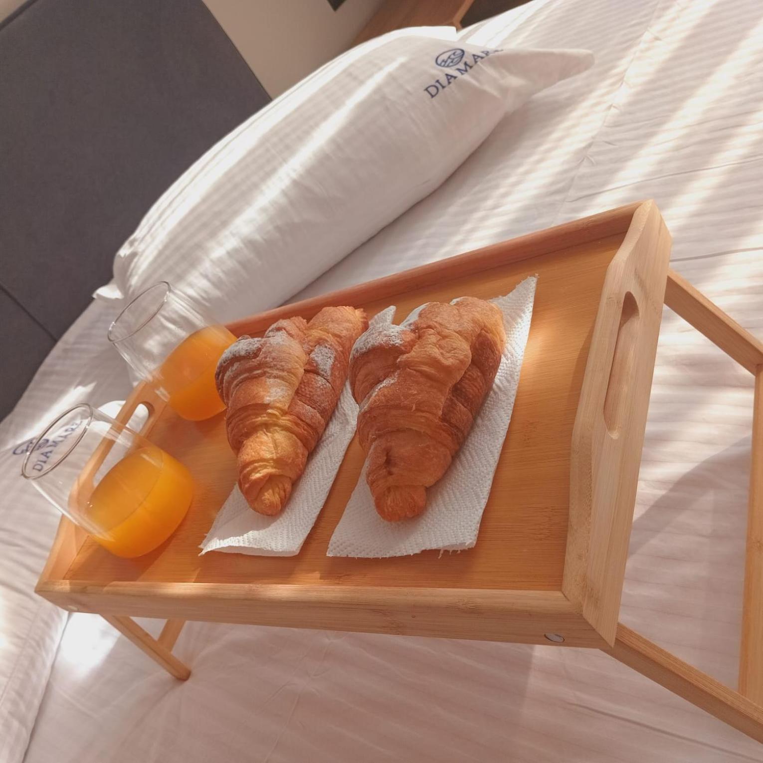 Dia Mare Deluxe Aparthotel Vlorë Exteriör bild